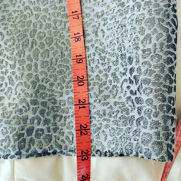 NWT Ann Taylor pewter metallic animal print pencil skirt size 10 - Picture 5 of 6